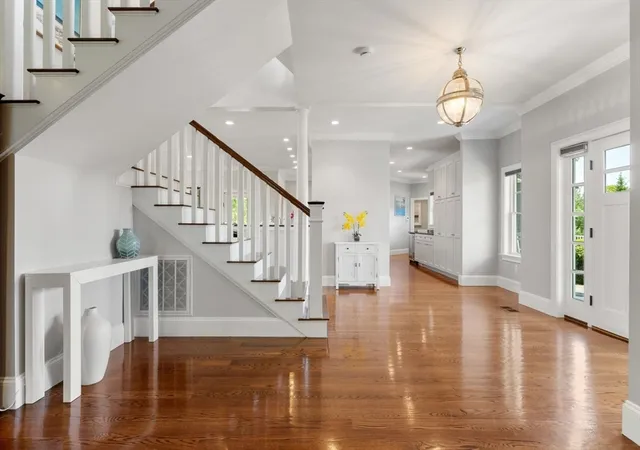 2nd image of 22 Crooked Lane, Manchester, MA 01944 | MLS# 73522804