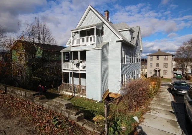 4th image of 74 Grn Hl Pkwy, Worcester, MA 01605