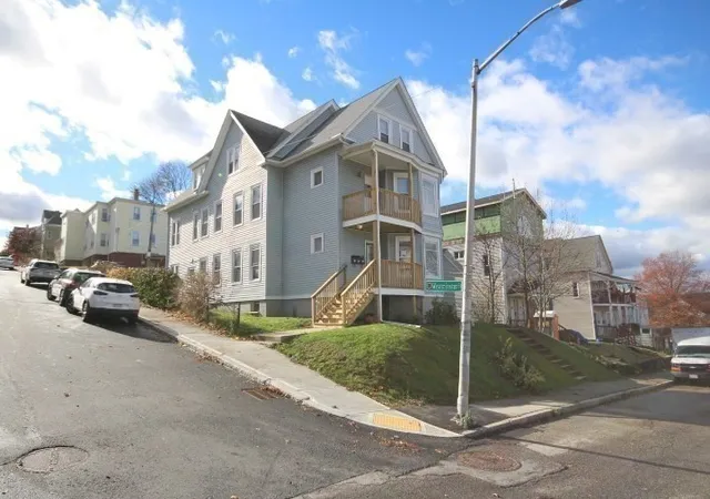 5th image of 74 Grn Hl Pkwy, Worcester, MA 01605