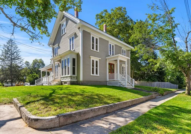 Photo 3 of Single family home for sale at 37 School St, Merrimac, MA 01860 | MLS# 73561787 | Listing updated on 2026-08-29