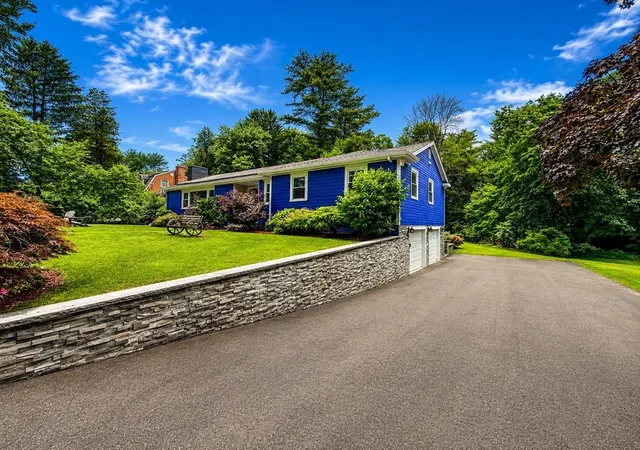 1st image of 411 Pleasant St, Framingham, MA 01701 | MLS# 73559057