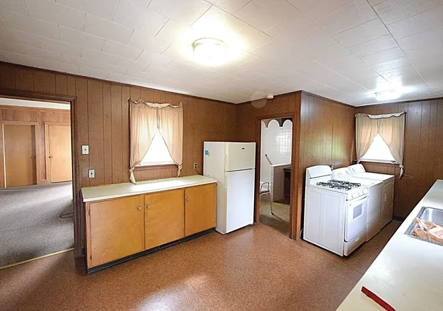 2nd image of 12 Presbrey Ct, Taunton, MA 02780 | MLS# 73557054