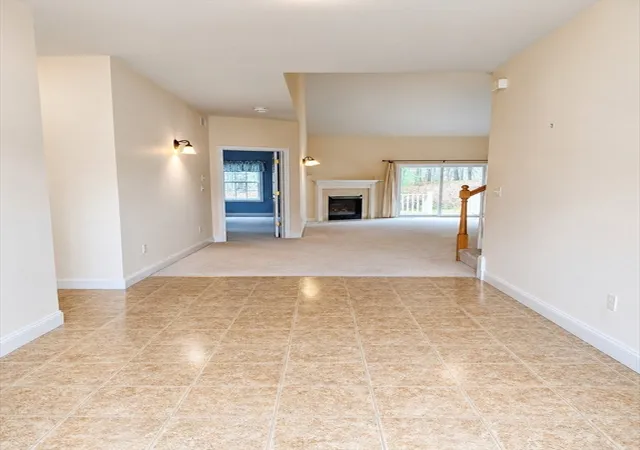 3rd image of 30 Steinbeck Street, Tyngsborough, MA 01879 | MLS# 73549574