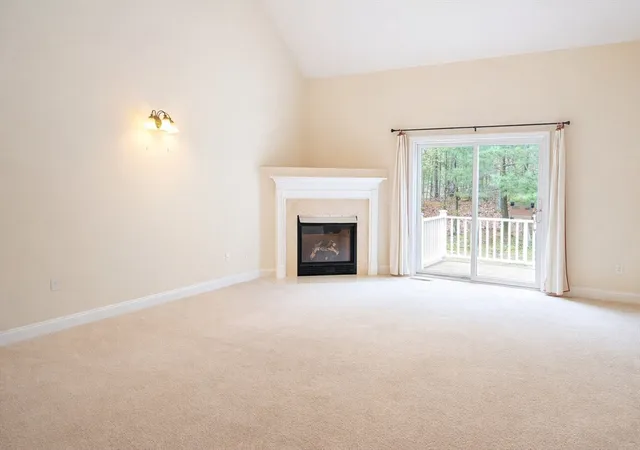 5th image of 30 Steinbeck Street, Tyngsborough, MA 01879 | MLS# 73549574