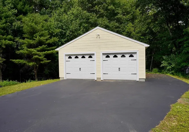 Photo 3 of Single family home for sale at 18 Brookside Dr, Douglas, MA 01516 | MLS# 73540326 | Listing updated on 2026-08-26