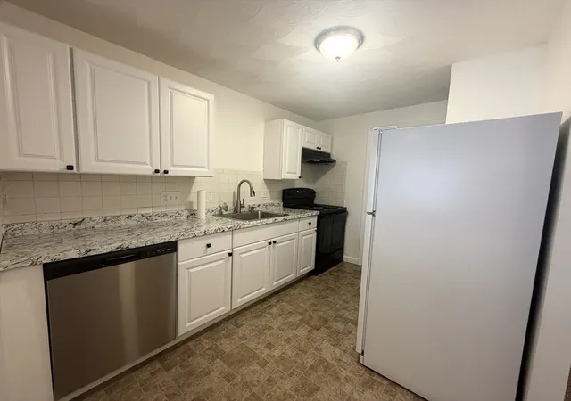 2nd image of 1000 Governor's Dr #15, Winthrop, MA 02152 | MLS# 73559730