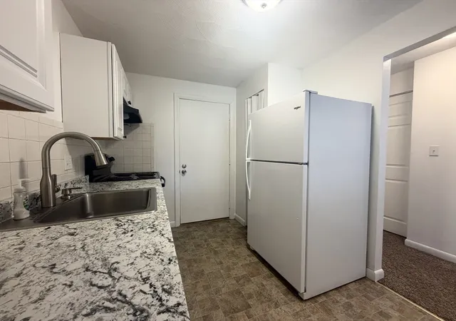 3rd image of 1000 Governor'S Dr #15, Winthrop, MA 02152 | MLS# 73559730
