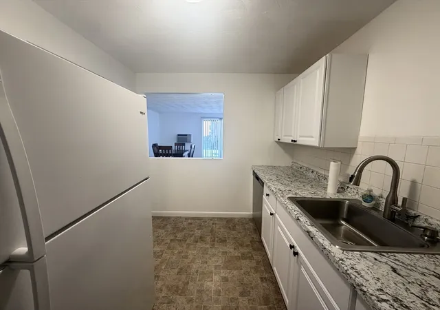 4th image of 1000 Governor'S Dr #15, Winthrop, MA 02152 | MLS# 73559730