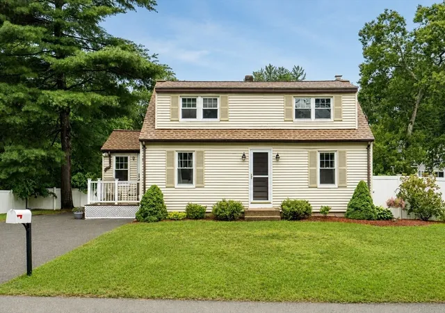 2nd image of 4 Oliver Street, Tewksbury, MA 01876 | MLS# 73557439