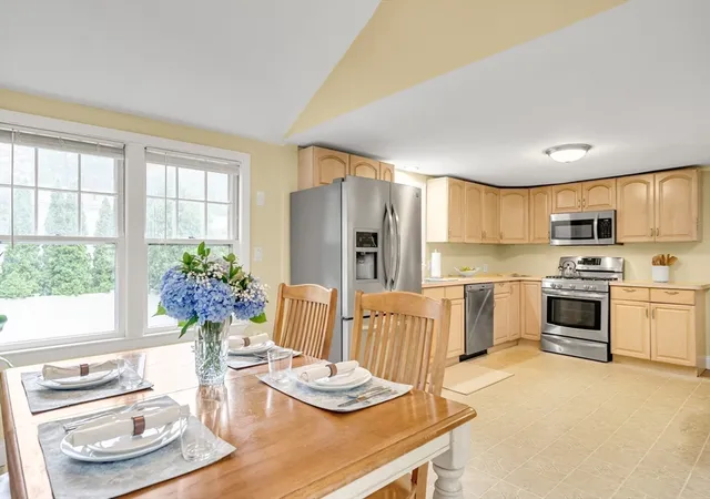 4th image of 4 Oliver Street, Tewksbury, MA 01876 | MLS# 73557439