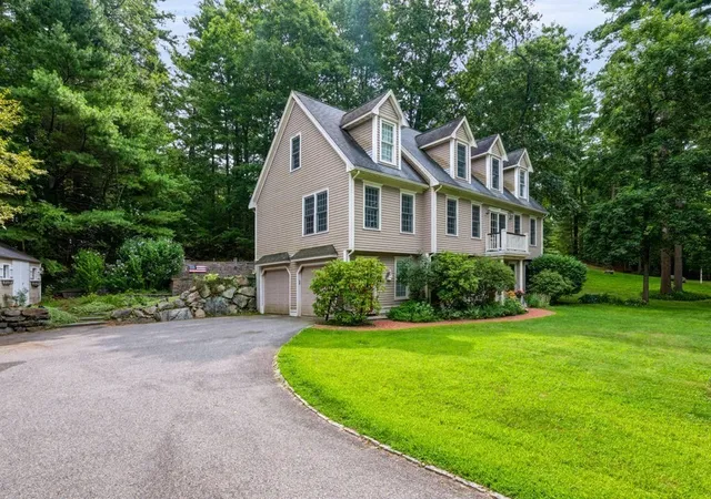 Photo 2 of Sale Pending at 189 Dodge Rd, Rowley, MA 01969 | MLS# 73560965 | Listing updated on 2026-09-16