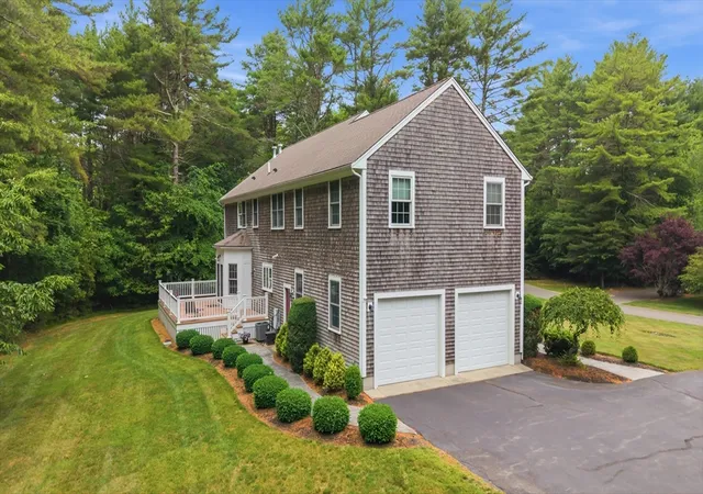 Photo 3 of Sale Pending at 4 Rileys Way, Dartmouth, MA 02747 | MLS# 73541784 | Listing updated on 2026-09-24