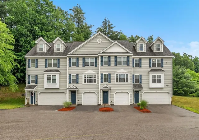 Homes for sale in Groton, MA | 22 Bradley Dr #D, Groton, MA 01450 | MLS# 73541378