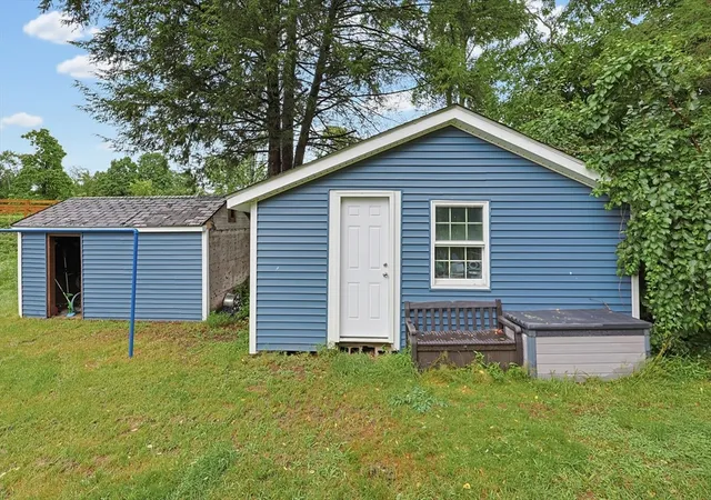 39th image of 141 Otis, Westfield, MA 01085 | MLS# 73559585
