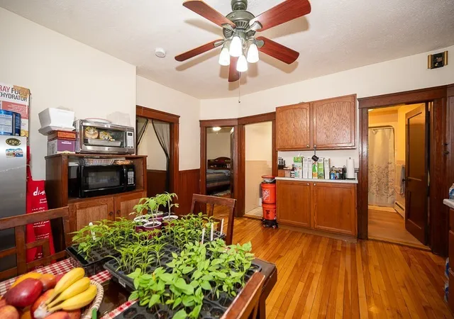 Listing Photo 4 - Condo for sale in building located at 126 Sterling St, Worcester, MA 01610