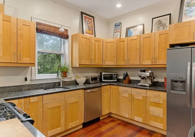 Homes for sale in Chelsea, MA | 10 Beacon St #1, Chelsea, MA 02150 | MLS# 73505039