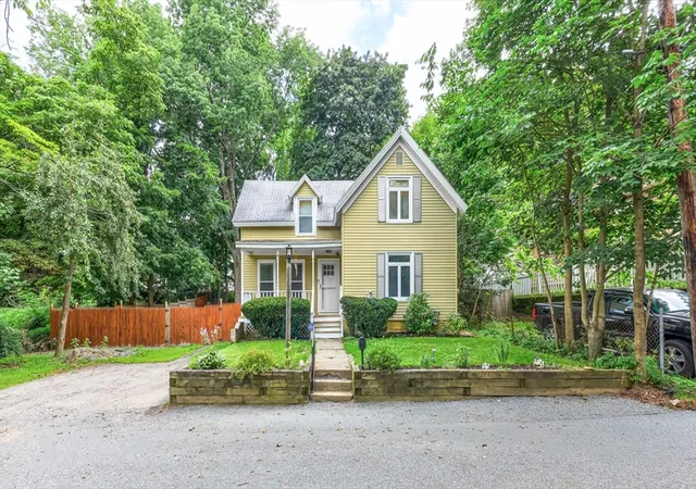 Photo 2 of Sale Pending at 29 May St, Spencer, MA 01562 | MLS# 73561194 | Listing updated on 2026-09-07