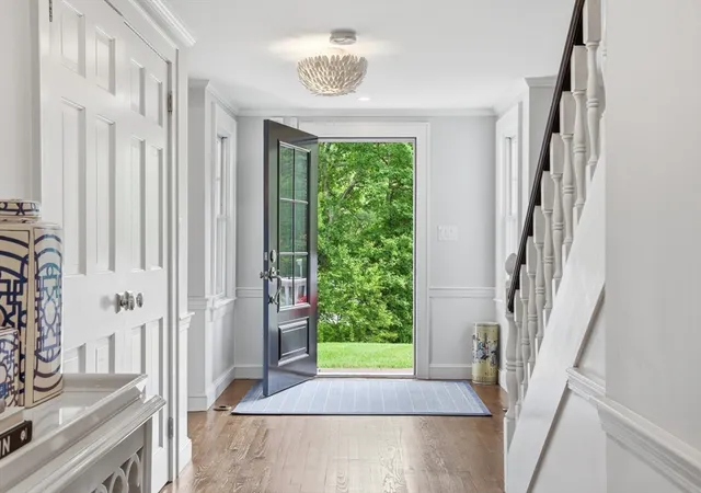 3rd image of 38 Blueberry Lane, Concord, MA 01742 | MLS# 73529620