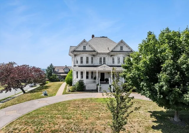 4th image of 878 Highland Ave, Fall River, MA 02720 | MLS# 73531614