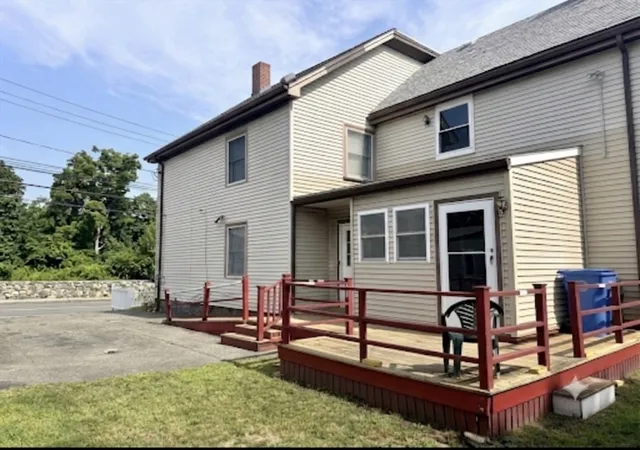 4th image of 268 Newton St, Waltham, MA 02453 | MLS# 73553634