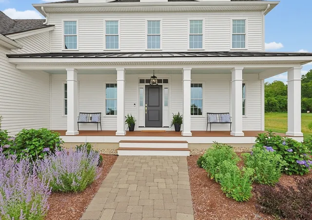Photo 2 of Single family home for sale at 32 Bayliss Way, Uxbridge, MA 01569 | MLS# 73551408 | Listing updated on 2026-09-19