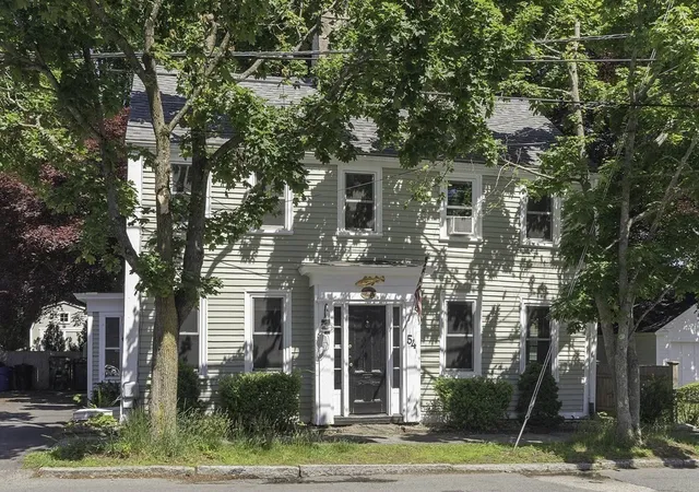 1st image of 54 Ashland St, Newburyport, MA 01950 | MLS# 73515898