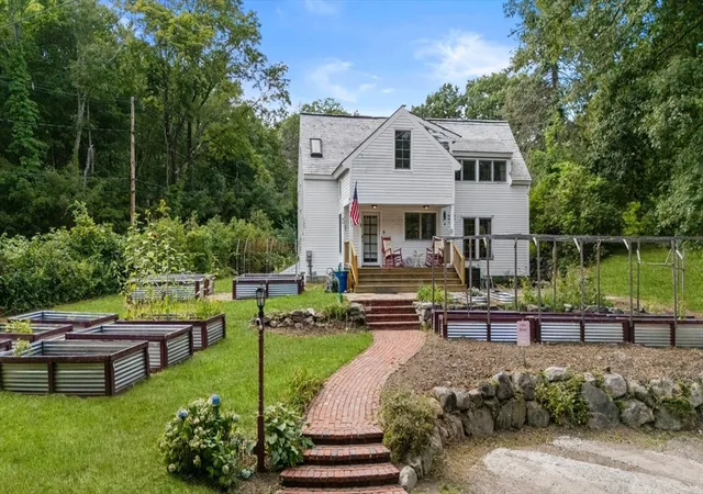 1st image of 120 Summer St, Weston, MA 02493 | MLS# 73565840