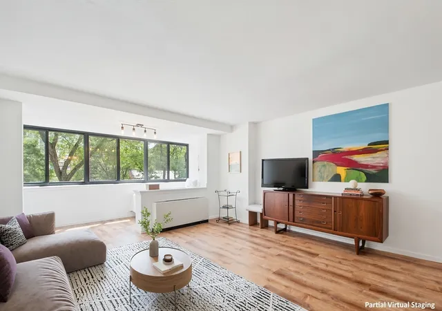 2nd image of 6 Whittier Pl #3L, Boston, MA 02114 | MLS# 73554525