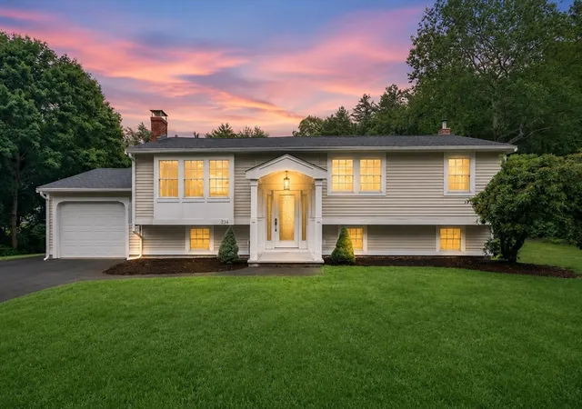1st image of 254 Winter Street, Hanover, MA 02339 | MLS# 73541279