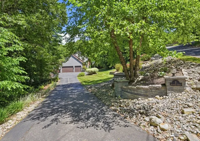 Homes for sale in Wilbraham, MA | 2 Highview Cir, Wilbraham, MA 01095 | MLS# 73533939