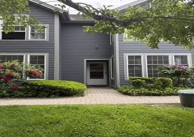 Homes for sale in Amherst, MA | 70 Amity Pl #70, Amherst, MA 01002 | MLS# 73536788