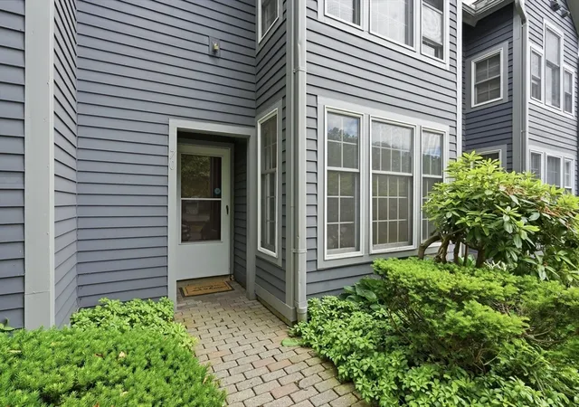 Homes for sale in Amherst, MA | 70 Amity Pl #70, Amherst, MA 01002 | MLS# 73536788