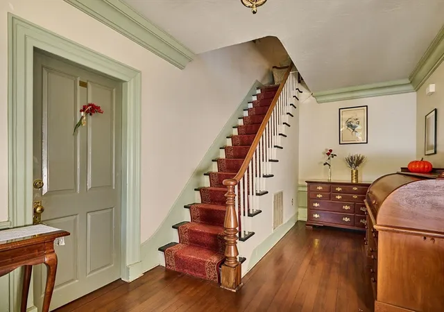 4th image of 25 Woodbridge St, South Hadley, MA 01075 | MLS# 73564624