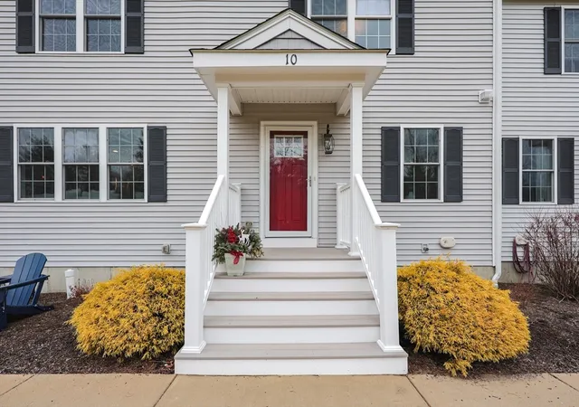1st image of 143 Oak St #10, Norton, MA 02766 | MLS# 73469094