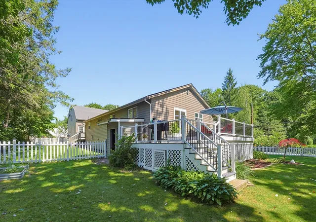 5th image of 17 Metropolitan Ave, Ashland, MA 01721 | MLS# 73559845