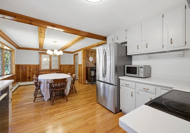 Photo 3 of Sale Pending at 31 Day Cir, Woburn, MA 01801 | MLS# 73556419 | Listing updated on 2026-08-18
