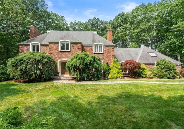 Photo 2 of Mansion for sale at 11 Fox Run Rd, Dover, MA 02030 | MLS# 73551128 | Listing updated on 2026-08-25