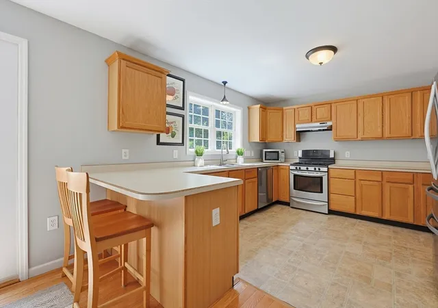 Photo 4 of Sale Pending at 75 Bald Eagle Rd, South Weymouth, MA 02190 | MLS# 73562885 | Listing updated on 2026-08-31