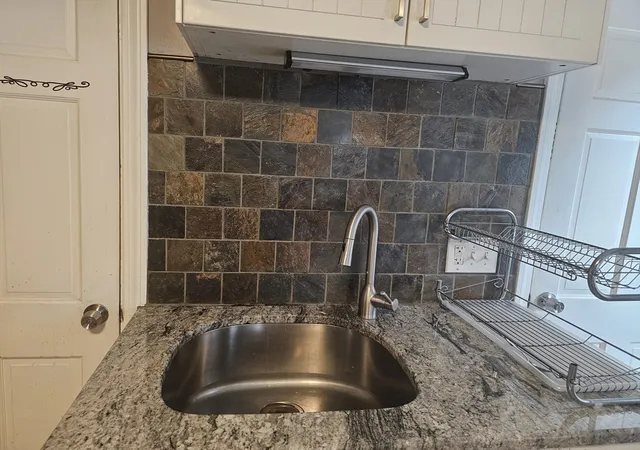 Photo 3 of Single family home for sale at 941 S Franklin St, Holbrook, MA 02343 | MLS# 73551072 | Listing updated on 2026-08-21