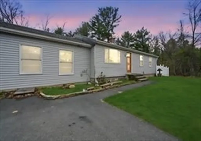 1st image of 71 Sun Valley Rd, Holyoke, MA 01040 | MLS# 73567267