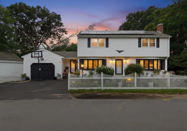 2nd image of 3 Henry Ave, Methuen, MA 01844 | MLS# 73562678