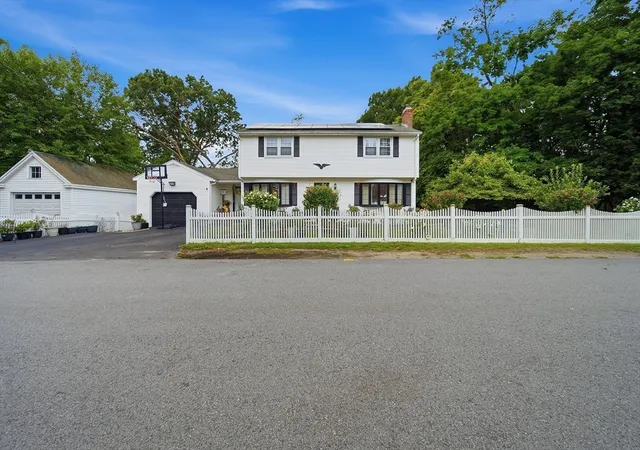 42nd image of 3 Henry Ave, Methuen, MA 01844 | MLS# 73562678