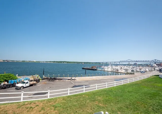 Homes for sale in Fall River, MA | 700 Shore Drive, Fall River, MA 02721 | Houzeo