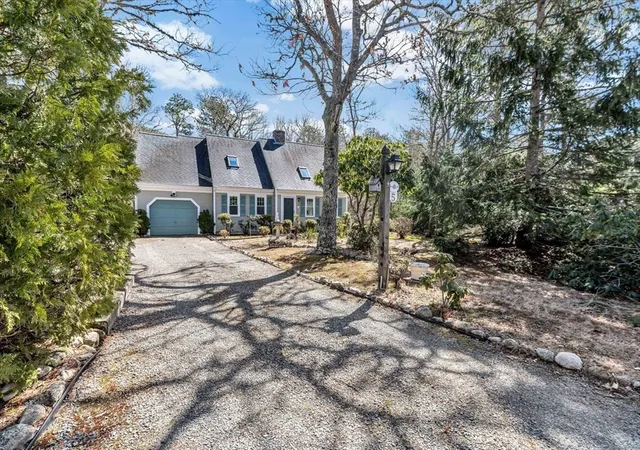 Photo 2 of Single family home for sale at 5 Briar Patch Rd, Osterville, MA 02655 | MLS# 73492454 | Listing updated on 2026-09-15
