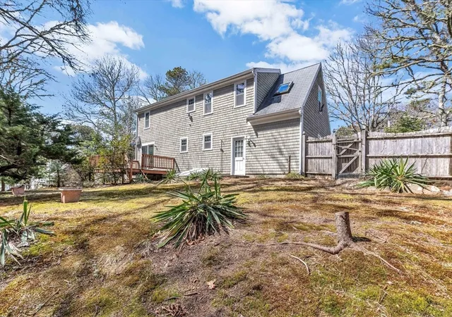 Photo 3 of Single family home for sale at 5 Briar Patch Rd, Osterville, MA 02655 | MLS# 73492454 | Listing updated on 2026-09-15