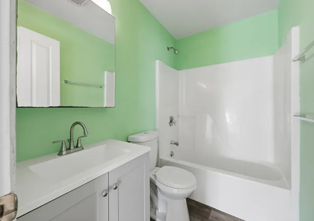 28th image of 200 Beacon St, Worcester, MA 01610 | MLS# 73484835