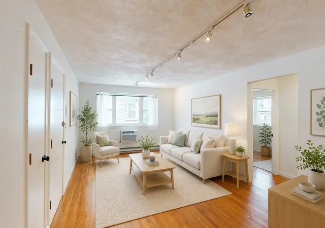 Homes for sale in Cambridge, MA | 104 Trowbridge St #4, Cambridge, MA 02138 | MLS# 73536797