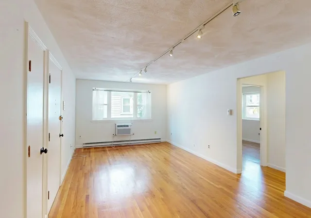 Homes for sale in Cambridge, MA | 104 Trowbridge St #4, Cambridge, MA 02138 | MLS# 73536797