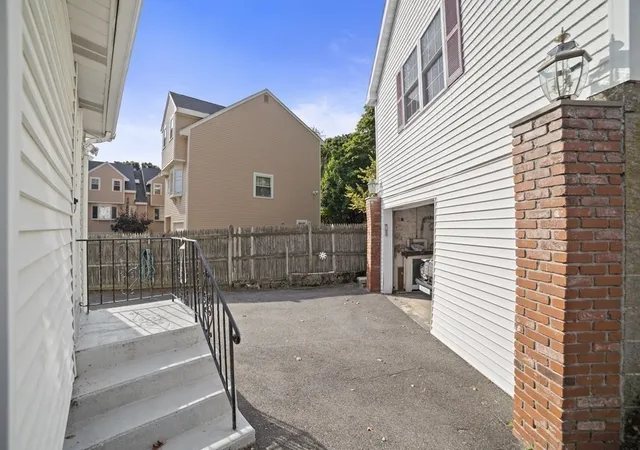 Homes for sale in Quincy, MA | 209-213 Centre St, Quincy, MA 02169 | MLS# 73549462