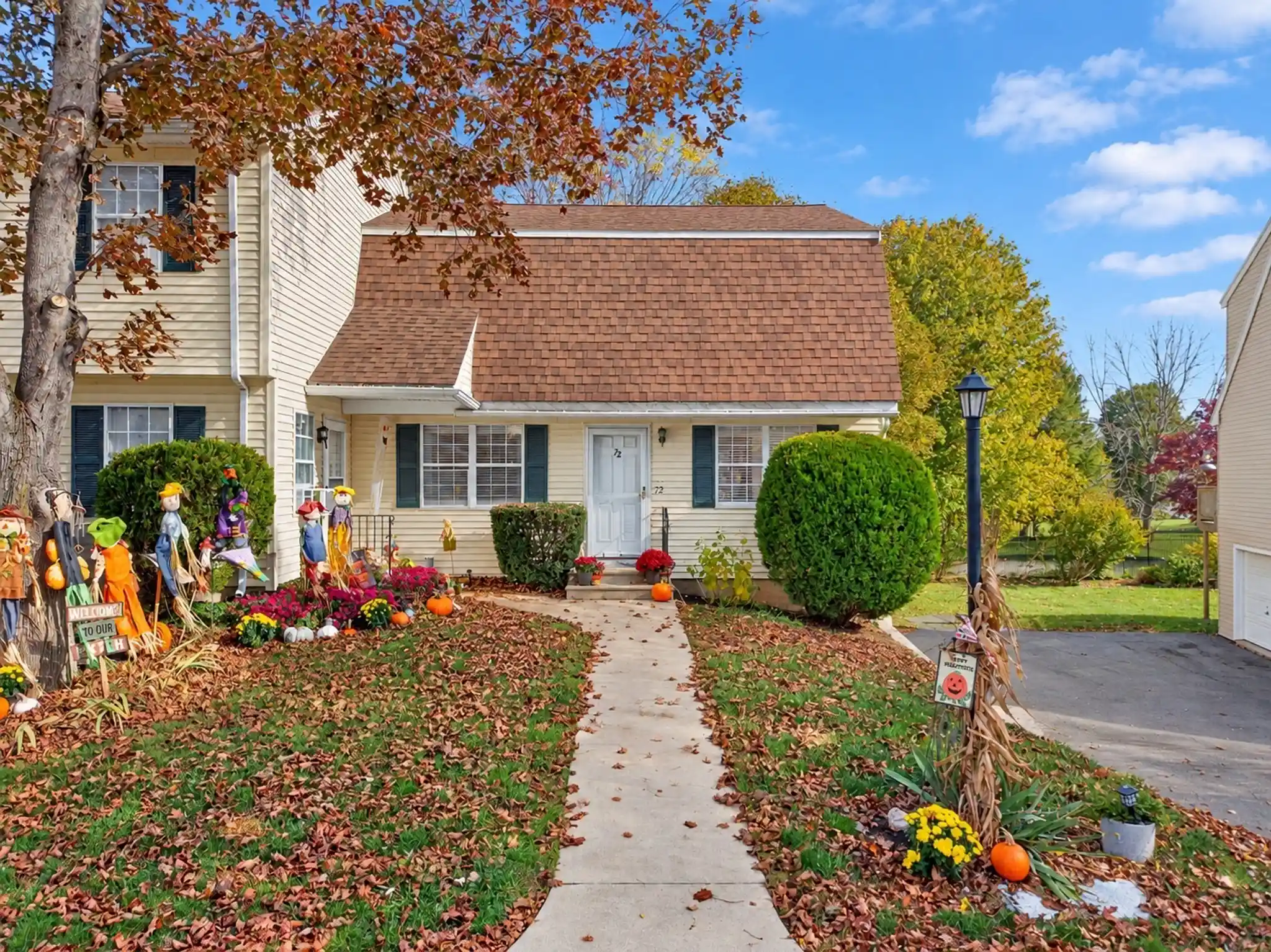 Condo for sale at 72 Cynthia Ln #72, Amesbury, MA 01913 | MLS# 73592745